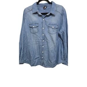 Torrid Light Blue Denim Button-Up Shirt Double Chest Pockets Long Sleeves Size 0